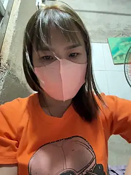 Snapshot of July-love chatting on February 19, 2026, 4:37 pm July-love online show from February 19, 2026, 4:37 pm