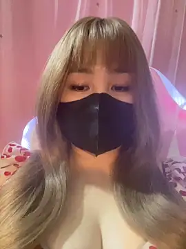 -Violet-t online show from April 2, 2026, 4:02 pm