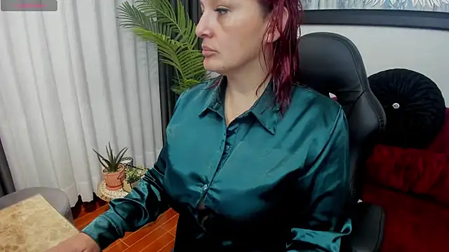 VictoriaPaker online show from April 18, 2026, 10:50 am