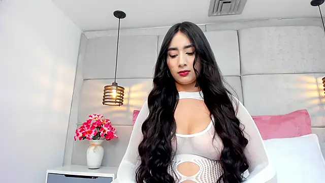 IvonneOwen online show from March 28, 2026, 3:40 am