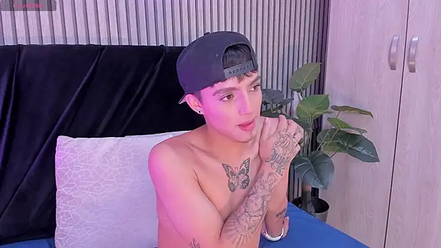 Snapshot of LeoHard__ chatting on February 6, 2026, 3:24 am LeoHard online show from February 6, 2026, 3:24 am