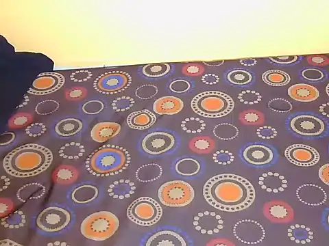 Quueenafrica online show from April 4, 2026, 6:14 pm