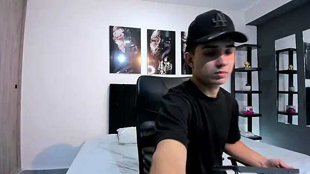 Alejo Grey online show from January 9, 2026, 12:45 pm