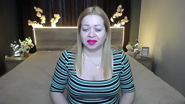 OliviaVerr online show from March 15, 2026, 1:29 pm