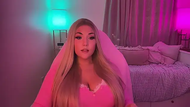 BellaMarieXO online show from February 7, 2026, 10:07 pm