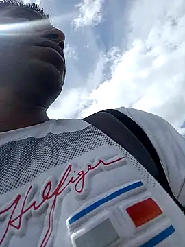 Snapshot of adambrosk_08 chatting on January 17, 2026, 5:49 pm adambrosk 08 online show from January 17, 2026, 5:49 pm