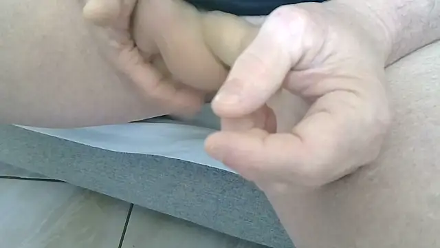 Snapshot of Fiermin19 chatting on March 3, 2026, 9:16 am Fiermin19 online show from March 3, 2026, 9:16 am