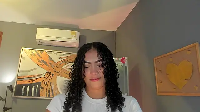 ailann  online show from March 3, 2026, 7:43 pm