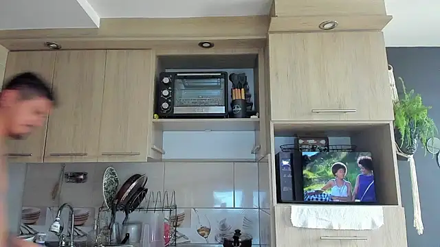 Aaaronwill1568 online show from January 10, 2026, 9:32 pm