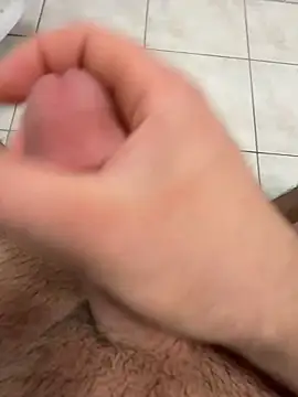 GuestSolo online show from April 17, 2026, 3:59 pm