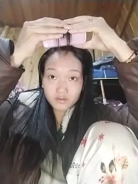 Hina2xx online show from February 9, 2026, 3:26 am