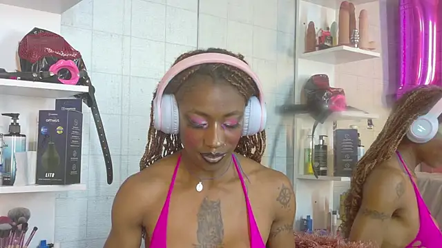 Snapshot of DaniaMarcell chatting on February 20, 2026, 3:58 am DaniaMarcell online show from February 20, 2026, 3:58 am