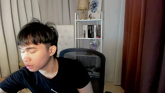 davincihugecock online show from February 24, 2026, 4:30 pm