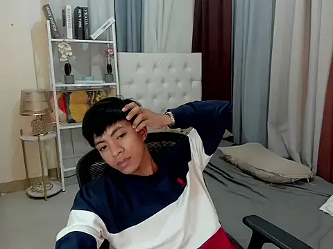 davincihugecock online show from March 9, 2026, 4:43 pm