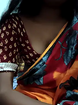 Snapshot of desi-bird chatting on January 13, 2026, 10:41 am desi-bird online show from January 13, 2026, 10:41 am