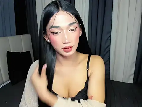 FyangFoxx online show from April 10, 2026, 6:59 pm