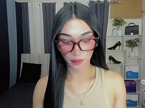 FyangFoxx online show from March 24, 2026, 6:02 am