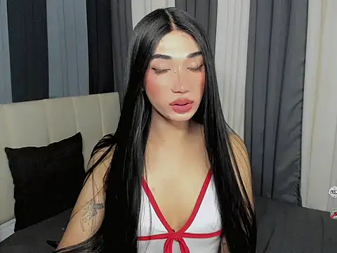 FyangFoxx online show from April 7, 2026, 7:04 pm