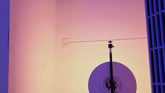 Snapshot of nova_salvatore chatting on February 3, 2026, 3:59 am nova salvatore online show from February 3, 2026, 3:59 am