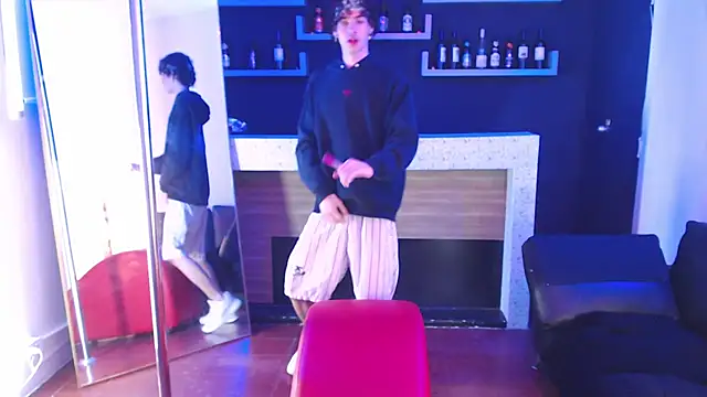 nova salvatore online show from January 13, 2026, 4:05 am