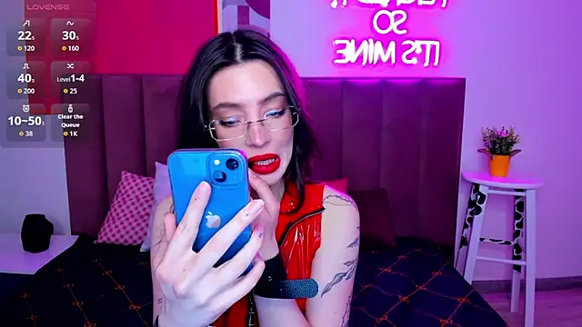 IvyDainty online show from May 30, 2026, 1:23 am