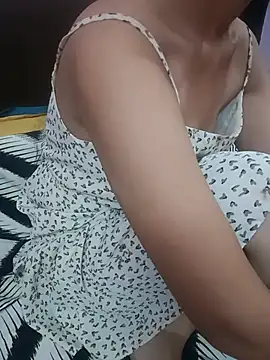 Snapshot of eddy_girl chatting on July 9, 2026, 5:23 pm eddy girl online show from July 9, 2026, 5:23 pm
