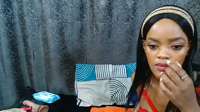 Amanda April online show from March 14, 2026, 3:40 pm