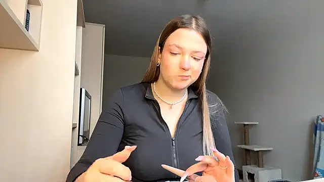 Snapshot of JammieMickiewicz chatting on February 15, 2026, 8:35 am JammieMickiewicz online show from February 15, 2026, 8:35 am