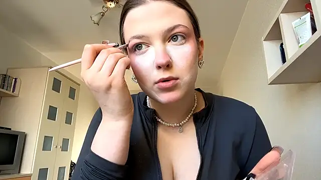 JammieMickiewicz online show from March 5, 2026, 6:10 am