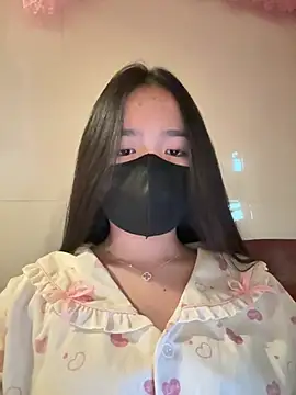 Gwen879 online show from February 3, 2026, 6:22 am