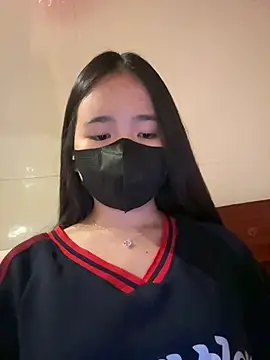 Gwen879 online show from March 11, 2026, 10:31 am