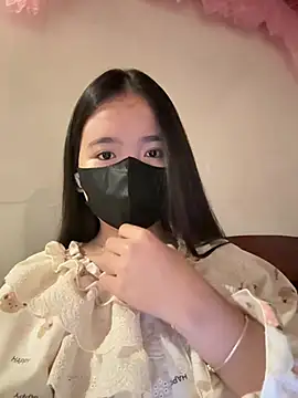 Gwen879 online show from February 6, 2026, 1:01 am