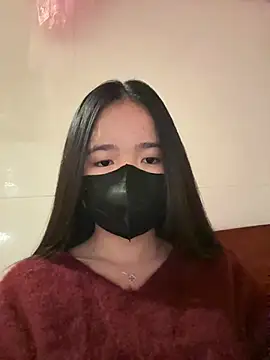 Gwen879 online show from March 10, 2026, 10:25 pm