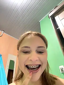 Amora barros online show from January 12, 2026, 10:14 pm