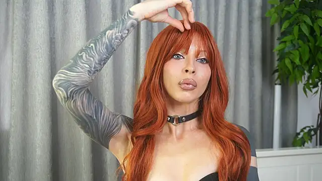 Snapshot of LanaReals chatting on February 22, 2026, 7:55 am LanaReals online show from February 22, 2026, 7:55 am