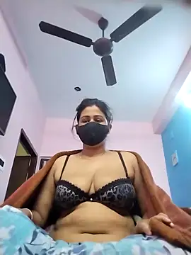 pinkihot23 online show from February 14, 2026, 8:25 am