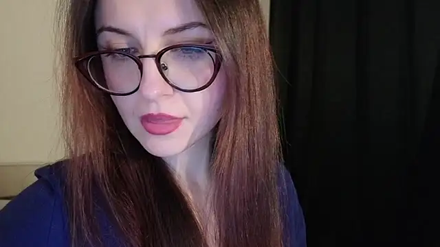 Snapshot of Satin_Sin chatting on February 20, 2026, 9:28 pm Satin Sin online show from February 20, 2026, 9:28 pm