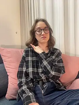 Snapshot of Persephone_Kore chatting on March 2, 2026, 7:32 pm Persephone Kore online show from March 2, 2026, 7:32 pm