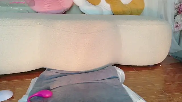 Bee bee1 online show from March 21, 2026, 2:02 am