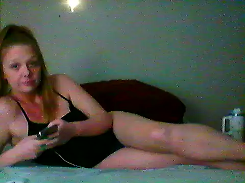 tinytiff33 online show from January 14, 2026, 2:15 am