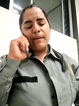 Isabel 3 online show from April 6, 2026, 4:46 am