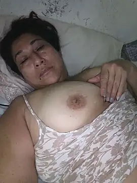 PatriciaGrajales online show from March 5, 2026, 1:24 am