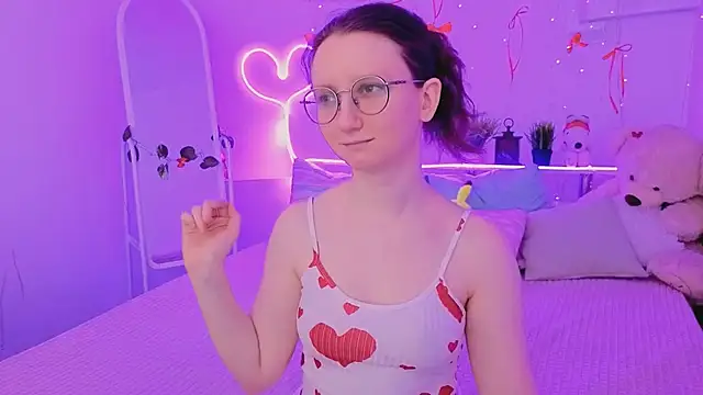 SunshineBlaze online show from February 6, 2026, 5:14 am