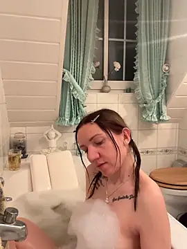 Marina und Jayden online show from April 19, 2026, 9:17 pm