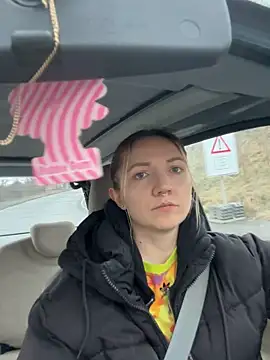 Marina und Jayden online show from February 9, 2026, 3:32 pm