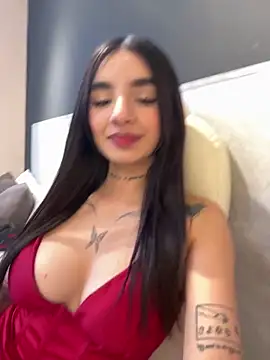Snapshot of Abriil_cutee chatting on May 14, 2026, 3:25 am Abriil cutee online show from May 14, 2026, 3:25 am