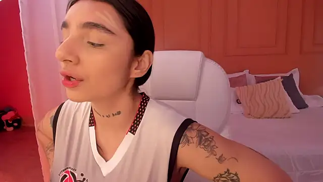 Snapshot of Abriil_cutee chatting on June 9, 2026, 1:34 pm Abriil cutee online show from June 9, 2026, 1:34 pm