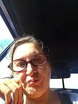 bellafortune69 online show from May 28, 2026, 5:41 pm