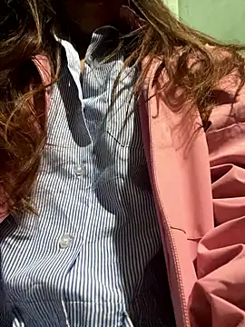 Snapshot of Ginny_2x chatting on January 11, 2026, 9:22 pm Ginny 2x online show from January 11, 2026, 9:22 pm