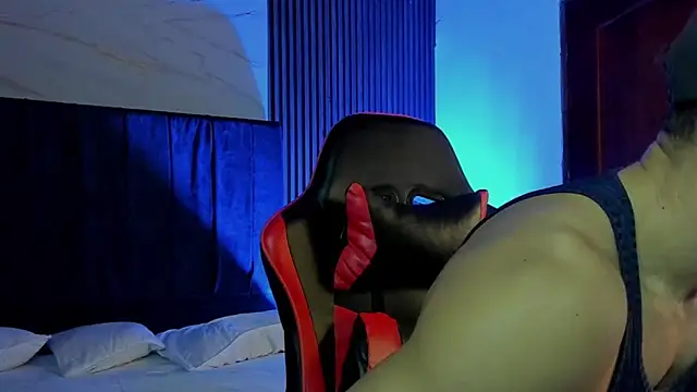 Snapshot of Adonys_Lewis_ chatting on January 13, 2026, 8:29 am Adonys Lewis online show from January 13, 2026, 8:29 am